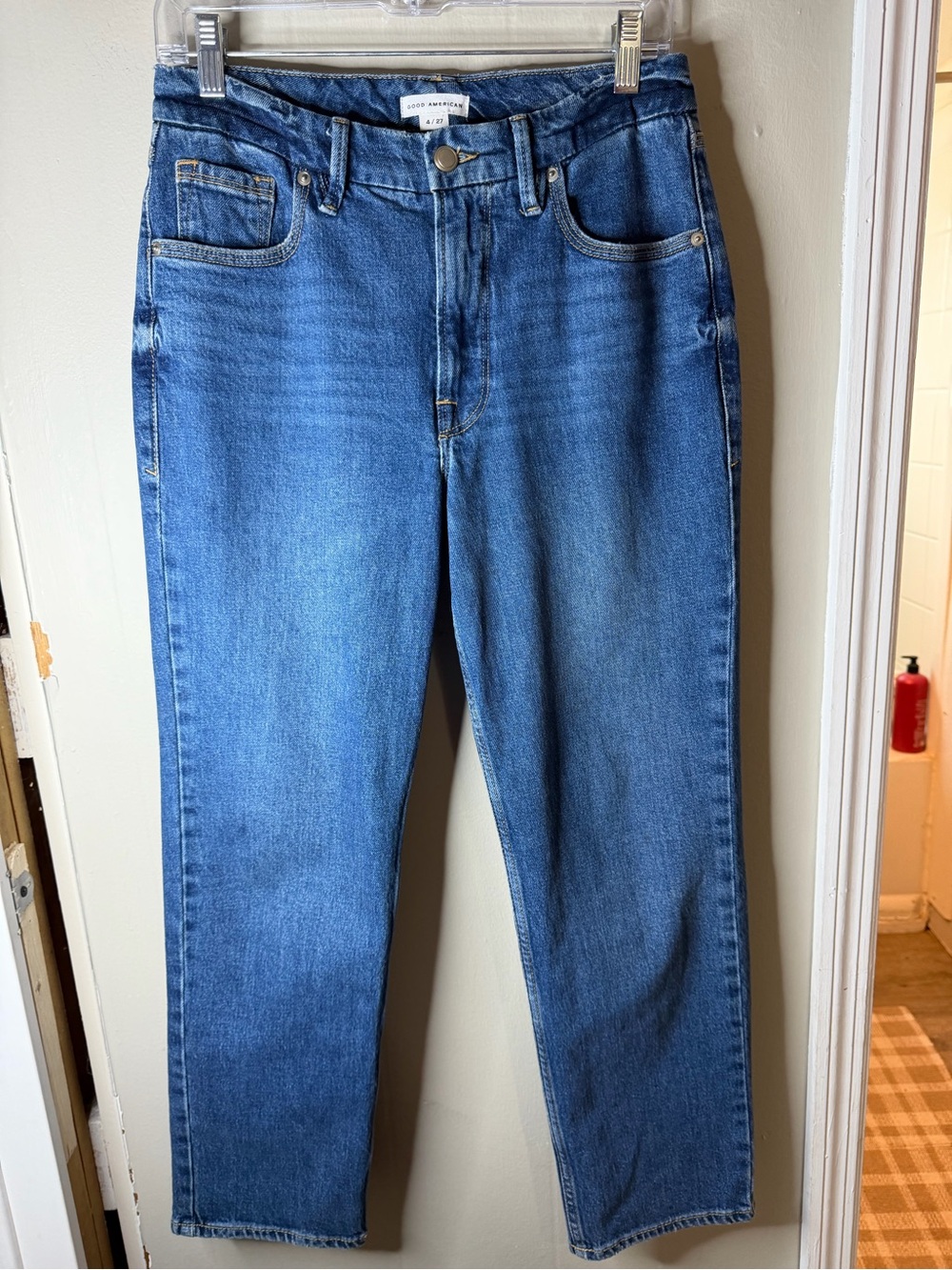 Good American Women's Medium Wash Straight Leg Jeans Size 4 / 27